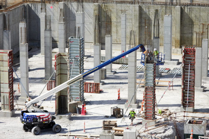 Construction progresses on neuroscience research building